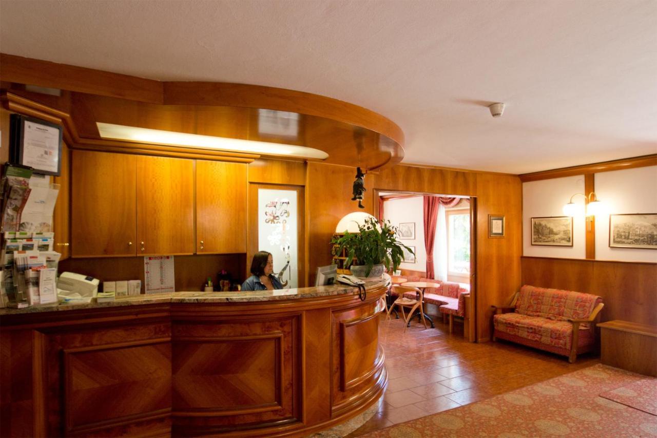 Residence Hotel Santa Maria Piscina E Wellness Peio Fonti Kültér fotó